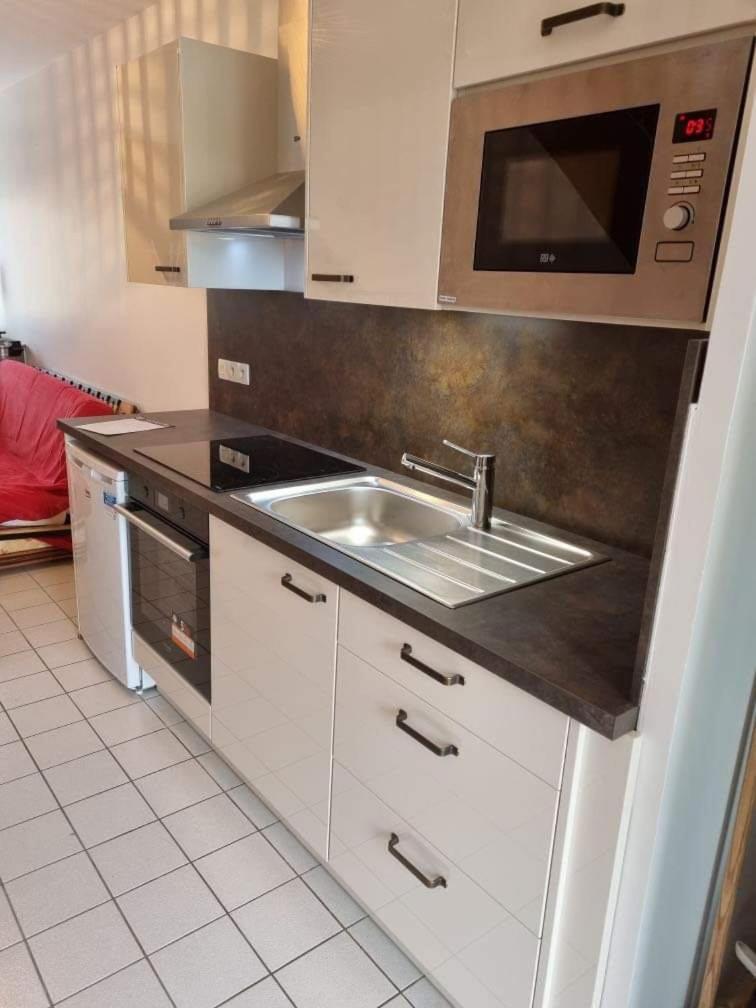Eleonore, F2 En Duplex Avec Cour Commune Et Proche De La Mer, 3 Apartment *